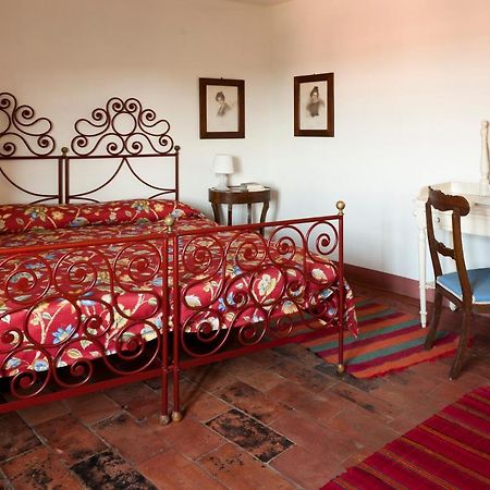 Castello Di Rocca Grimalda Guest House ภายนอก รูปภาพ