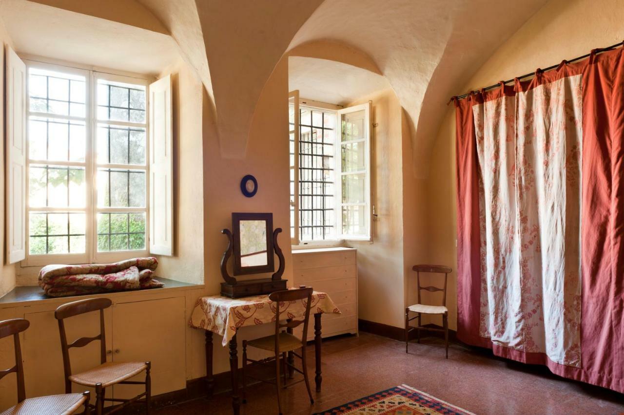 Castello Di Rocca Grimalda Guest House ภายนอก รูปภาพ