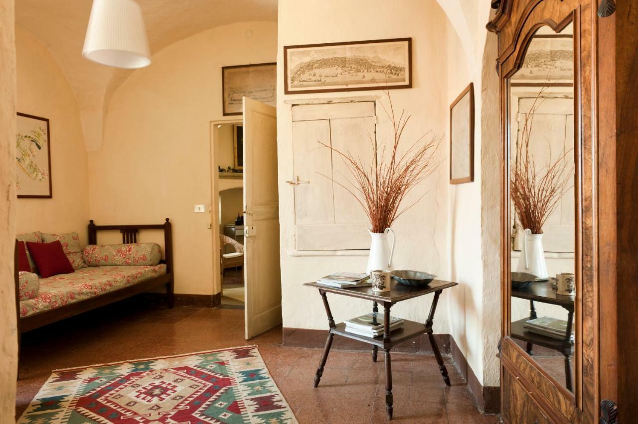 Castello Di Rocca Grimalda Guest House ภายนอก รูปภาพ